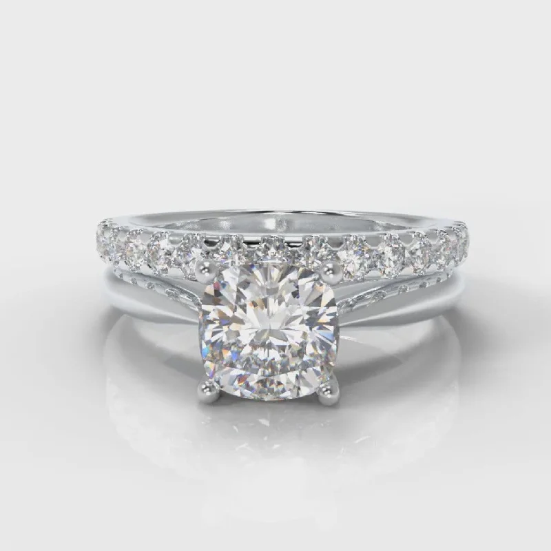 custom wedding rings for women -Carrée Solitaire Cushion Cut Diamond Bridal Set