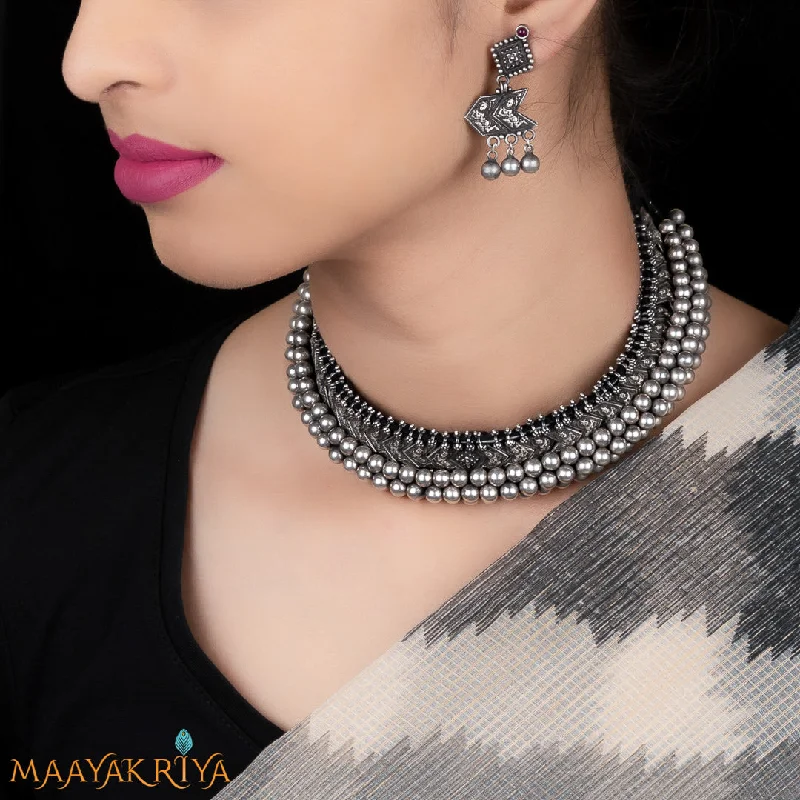 birthday gift necklaces for women -Mallika Vajra Teek Necklace set