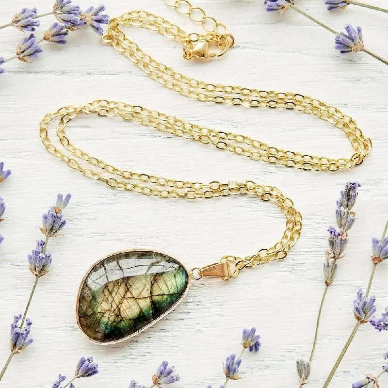 unique charm necklaces for women -Labradorite Protection Necklace